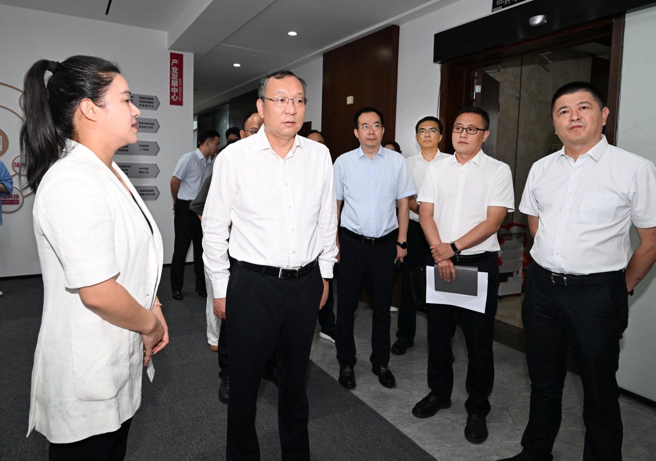 1760681143549472.jpg 1.jpg